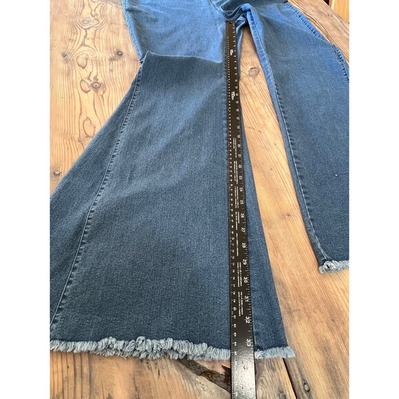 Highway Jeans Flare Jeans Womens 3X Blue Denim Elastic Waist Raw Hem Stretch - Picture 8 of 9